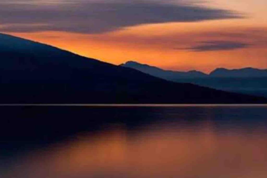Great Views From New 2 Bedroom Apartment Te Anau Exteriör bild